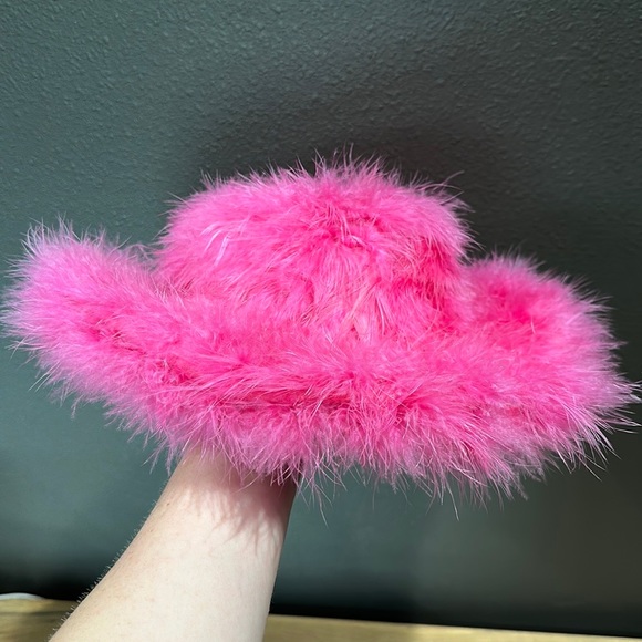 Dolls Kill Accessories Dolls Kill Generation Kiss Fluffy Neon Pink